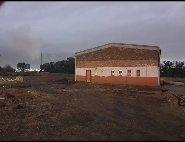 500M² BUILDING TO LET IN WITHOK ESTATE